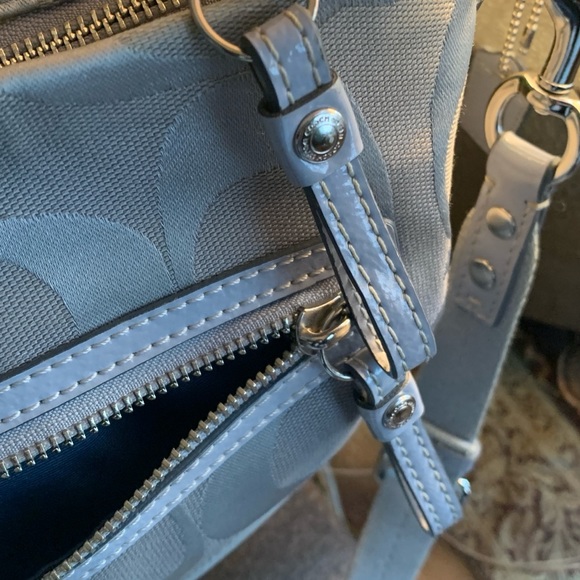 SOLD⛔️Authentic COACH 1941 Signature canvas/patent leather Stripe zip CrossBody - Picture 13 of 16